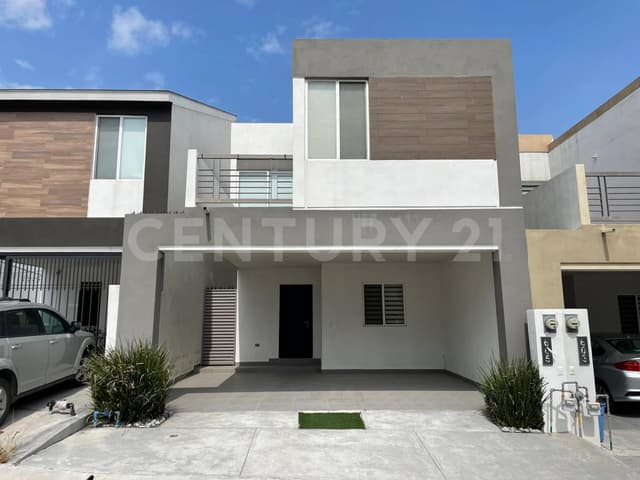 CASA EN RENTA EN ESPACIO CUMBRES