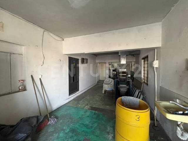 CASA EN VENTA | AV. PABLO LIVAS | GUADALUPE, NL (USO SUELO MIXTO)