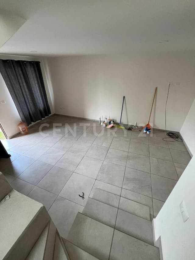 CASA EN RENTA, CAPITAL SUR, EL MARQUES, QRO