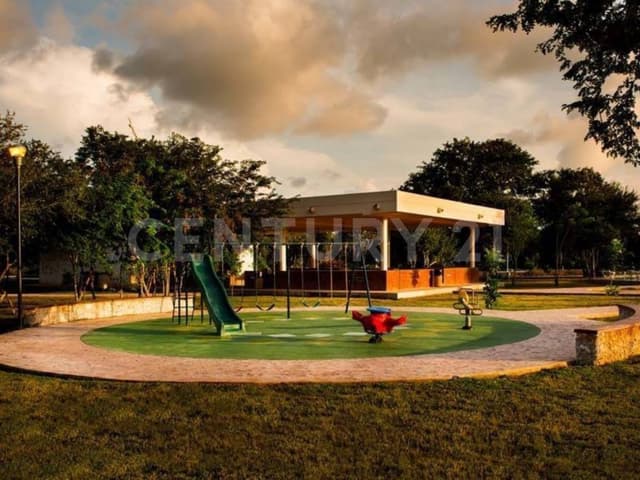 Terreno de 948 m2 Residencial Rejoyada Komchen, Mérida. Listo para construir.