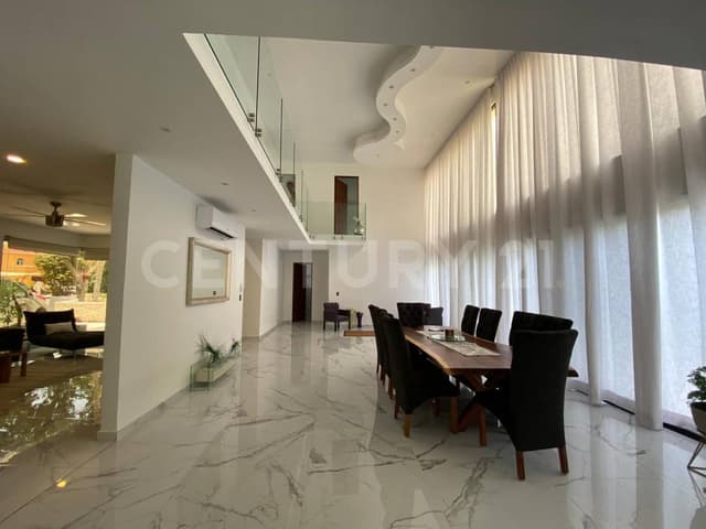 Estupenda casa en venta en Playacar, Playa del Carmen P3259