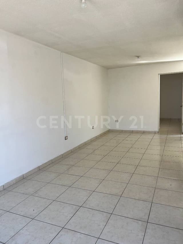 CASA EN RENTA EN QUINTA MANANTIALES EN RAMOS ARIZPE