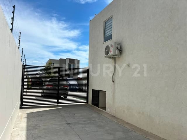 RCR-1543 CASA EN RENTA 3 RECÁMARAS EN VIÑAS DEL MAR