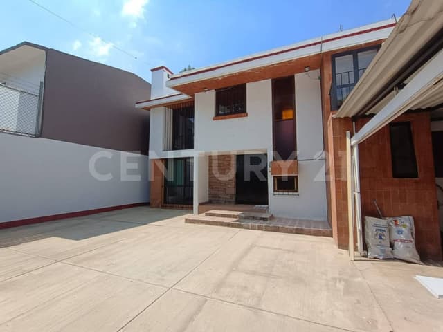 Casa en renta en Colonia Jardines de San Mateo, Tlalnepantla. Estado de México.