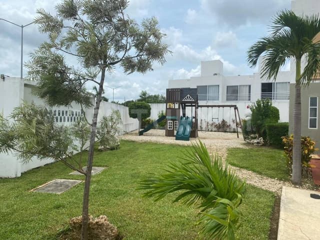 CASA EN RENTA IZAMAL CANCUN POLIGONO SUR