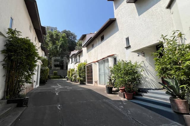 Casa en Venta en Fraccionamiento Lomas de las Palmas, Huixquilucan.