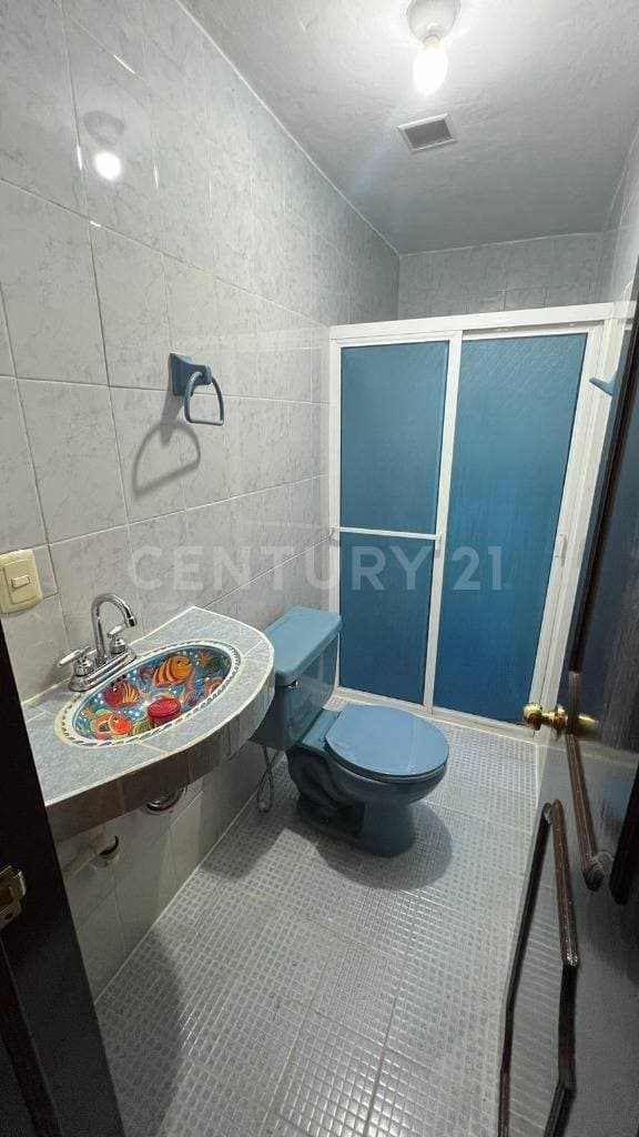 Excelente casa en venta Los Pinos