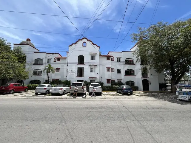 Renta Condominio 2 recamaras Las Gaviotas Centro Playa Del Carmen | P4576