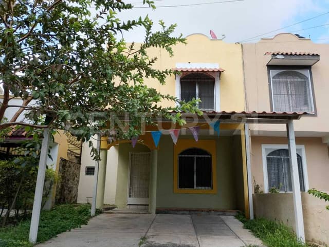 Casa en venta en Villas Bugambilias, Villa de Alvarez, Col.