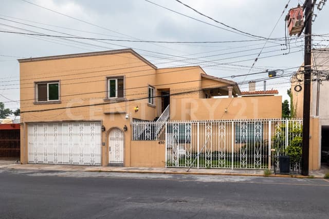 Casa en Venta en Colonia Leones, Monterrey, Nuevo León