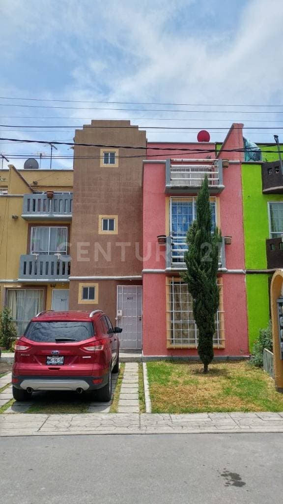 CASA EN VENTA EN FRACC. HACIENDA EL JARDIN, TULTEPEC EDO DE MEXICO