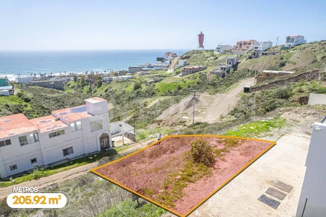 TERRENO EN VENTA EN FRACCIONAMIENTO COSTA HERMOSA, PLAYAS DE ROSARITO B.C.