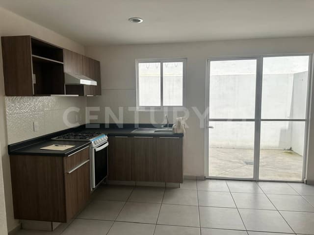 Casa en Venta en Parques de Tesistán