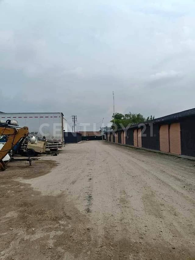 BODEGA 18 M2 CON PATIO DE MANIOBRA EN BOULEVARD BICENTENARIO, VILLAHERMOSA, TAB