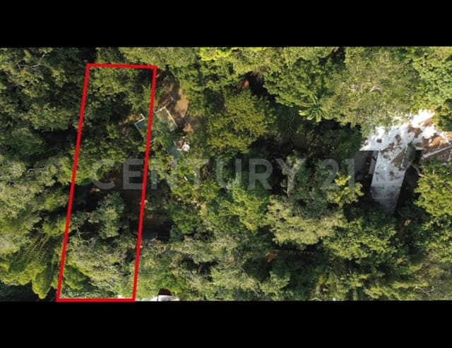 Terreno en el centro de Comala