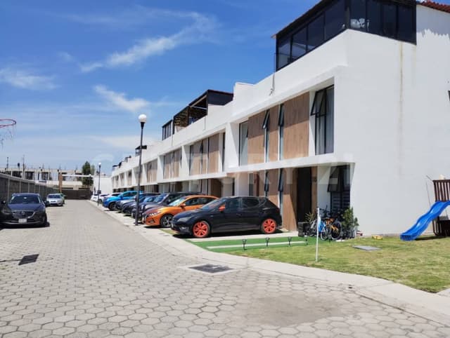 Casa en Venta - Cipreses Residencial - ZONA SANCTORUM, CUAUTLANCINGO!!!