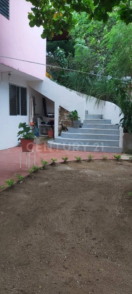 VENTA DE “CASA LIBERTAD” PUERTO ESCONDIDO