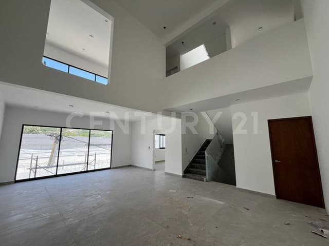 CASA EN VENTA EN SANTIAGO, N.L.
