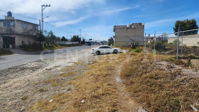 Terreno comercial en venta en San Gaspar Tlahuelilpan, Metepec, Estado de Mexico