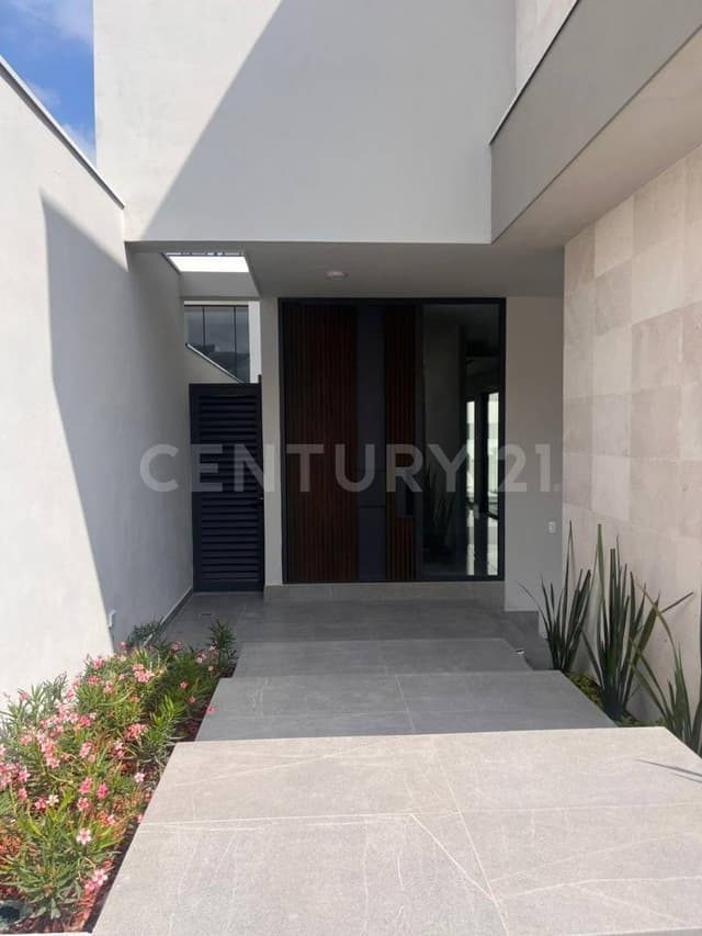 VENTA CASA CARRETERA NACIONAL, MONTERREY N.L.