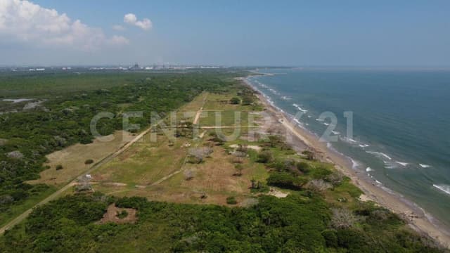 Lote de Terreno frente al Mar en Preventa