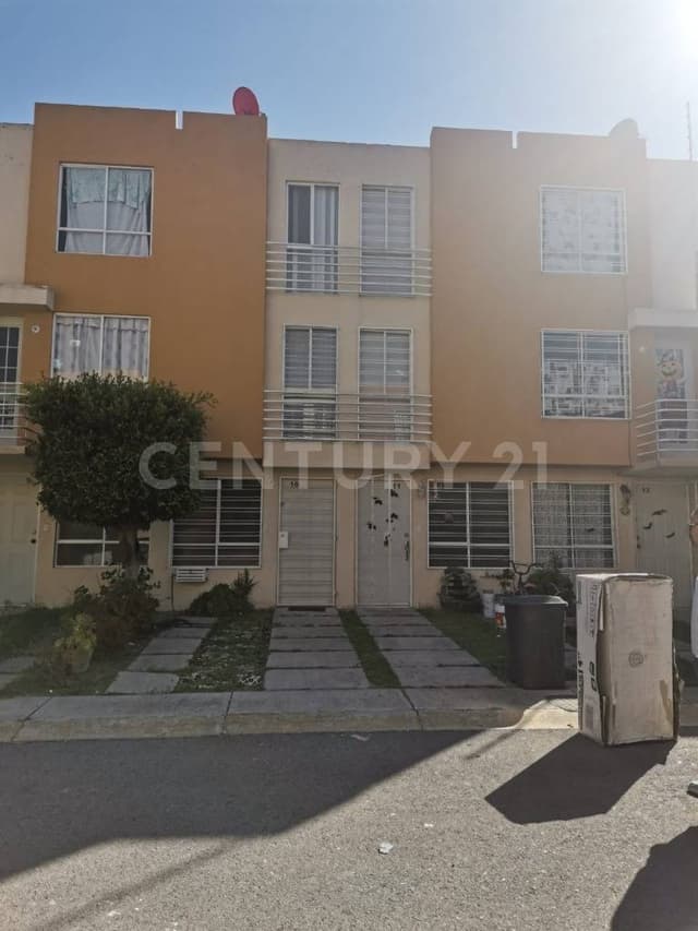 VENTA CASA EN FRACCIONAMIENTO HEROES SAN PABLO