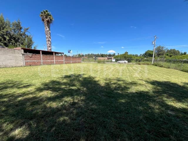 TERRENO EN VENTA SALIDA LEON SILAO MUY BIEN UBICADO