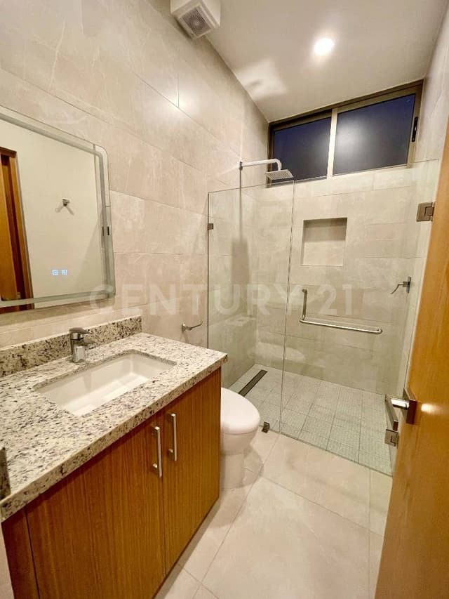 Departamento en Renta en Costa Mare 1302, Los Cabos, 2 Recámaras con Amenidades