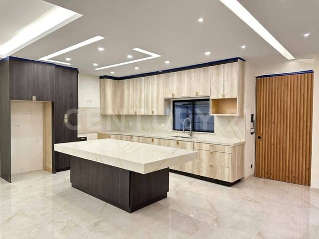 Casa en venta, en Loma Dorada, Ensenada, Baja California