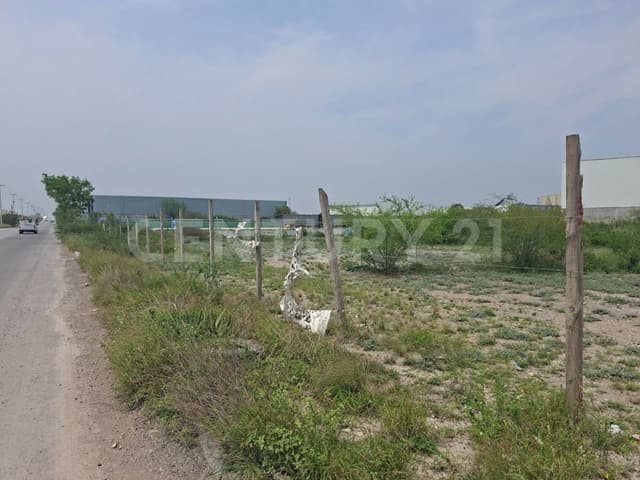 TERRENO PLANO EN RENTA
