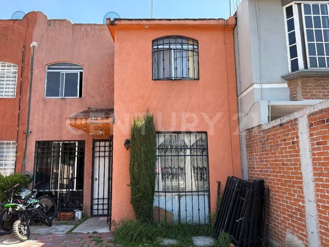 Casa en venta en Cofradía de San Miguel I, Cuautitlán Izcalli, Edo. Mex.