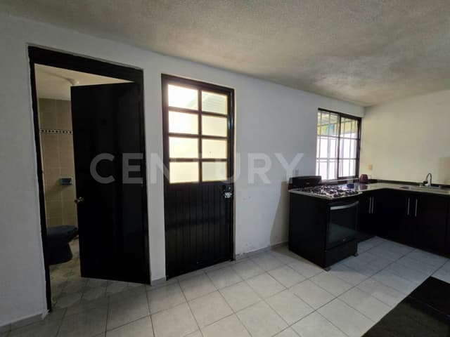 Casa de 4 recamaras en venta en San Cayetano, SJR, Queretaro.