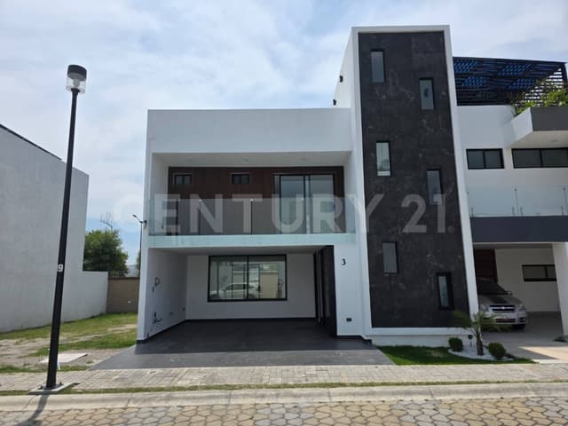 CASA EN VENTA EN PARQUE TLAXCALA