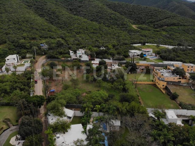 TERRENO EN VENTA EN COL. CAÑADAS DEL SUR EN MONTERREY