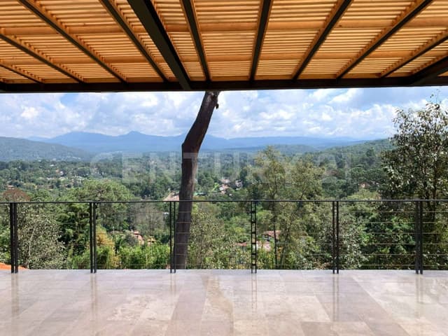 CASA EN VENTA, AVÁNDARO, VALLE DE BRAVO