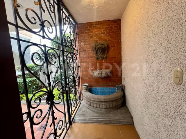 CASA EN CONDOMINIO EN VENTA EN LAS FLORES