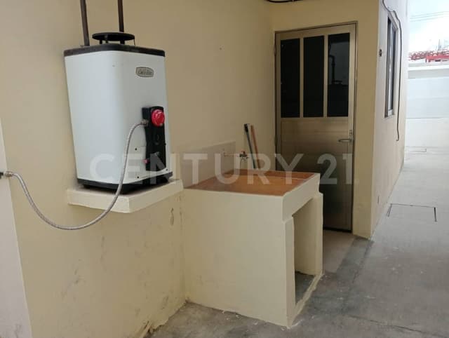 CASA EN RENTA, BARRIO DE SANTA LUCIA, SAN CRISTOBAL DE LAS CASAS