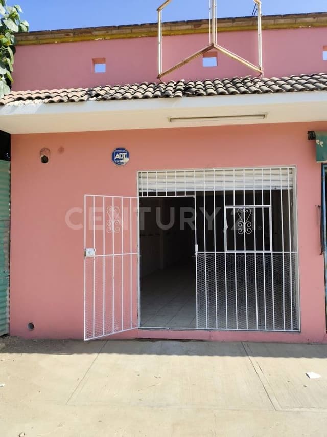 SE RENTA LOCAL EN PUEBLO NUEVO