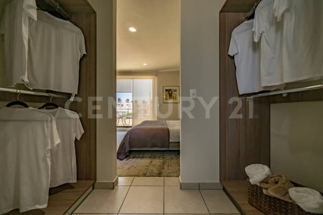 Amplia residencia en Querétaro.