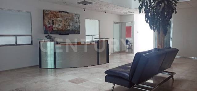 RENTA OFICINA EN JURIQUILLA, QUERÉTARO