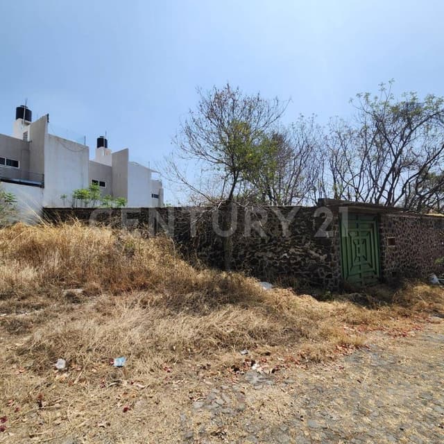 Terreno bardado, En Fraccionamiento Club De La Felicidad.