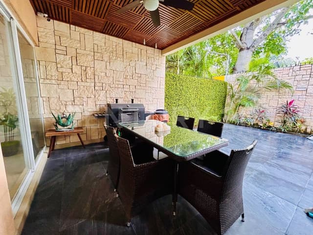 Casa en Venta Av Colegios - Residencial con Vigilancia