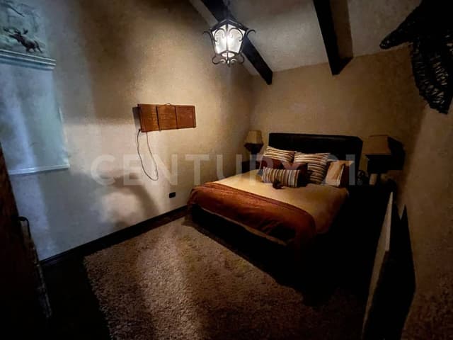 Se vende árbol de navidad con 3 chalets en Villa Alpina, Naucalpan, Edo. México