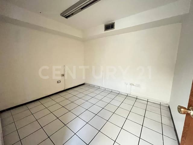 OFICINA EN VENTA EDIFICIO SIGLO XXI ZONA COLONIA GUADALUPE