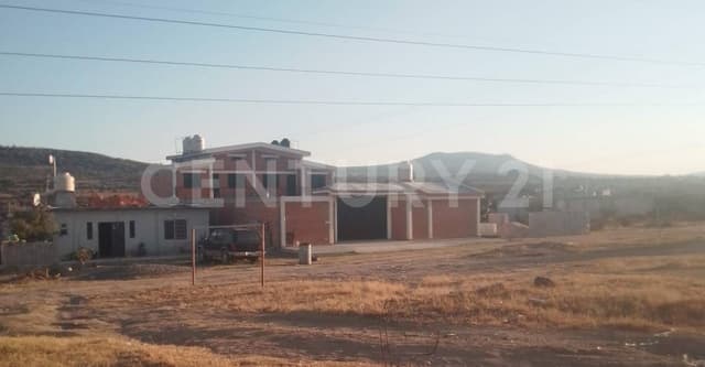 Terreno en Venta con amplio frente en Loma Linda, San Juan del Río, Querétaro.