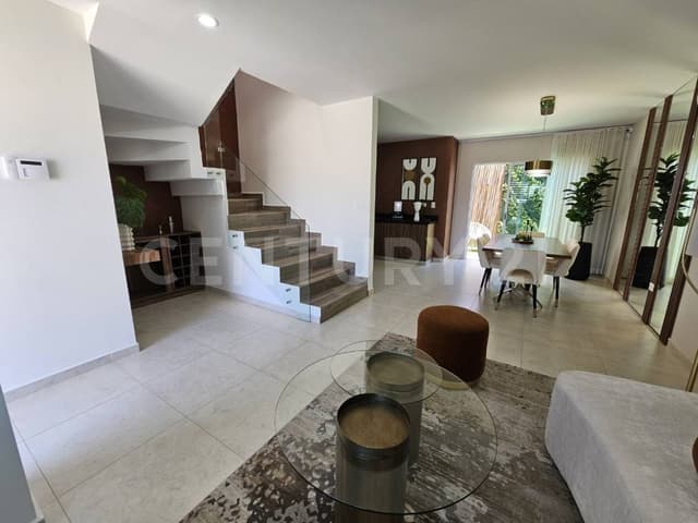 CASA EN VENTA EN LA RIOJA 2 SECTOR VALLE ALTO EN CULIACAN SINALOA