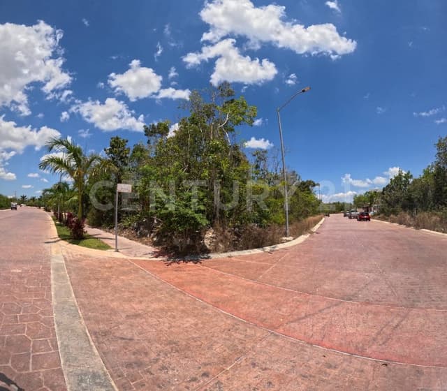 Excelente oportunidad Venta Lote en una de las mejores zonas de cancun SR0425