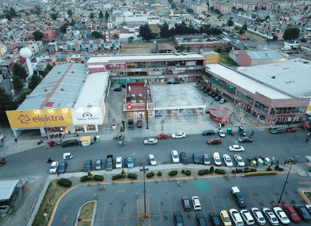 Local Comercial en renta dentro de Plaza Totoltepec Local 25