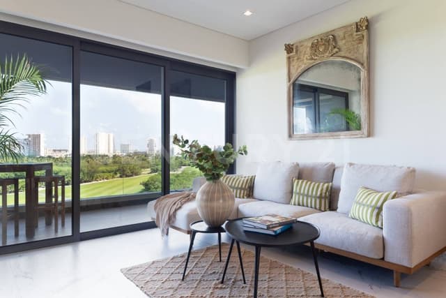 Pre- Venta de departamento sobre Av. Bonampak C3787