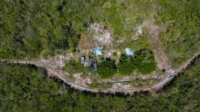 Venta de terreno en Carretera Cancún - Leona Vicario, desviación Francisco May